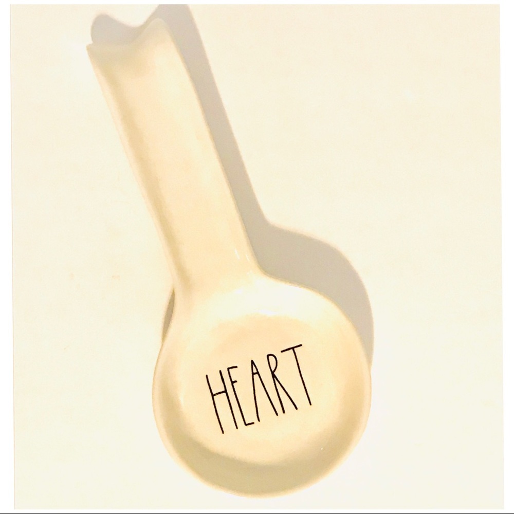 RAE DUNN “HEART” SPOON REST NEW!